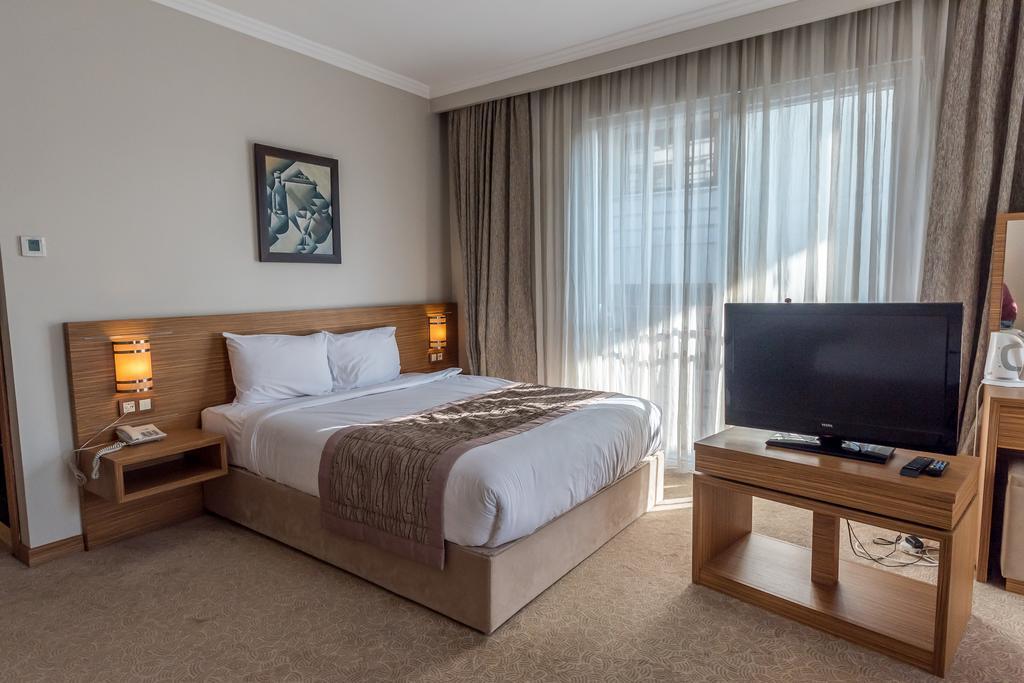 Hotel Almina Park Duzce Extérieur photo